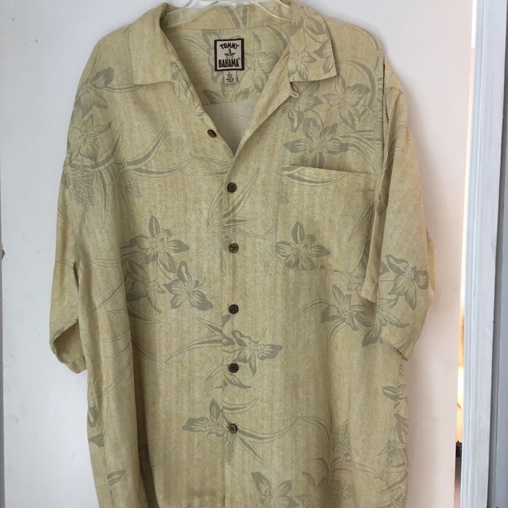 Tommy Bahama Men’s Large Silk Shirt